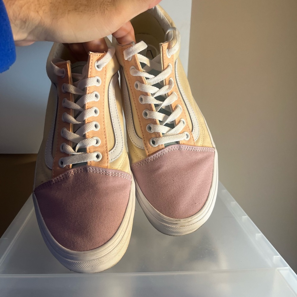 One Time Release Easter Van Old Skool! Size 9 - image 3